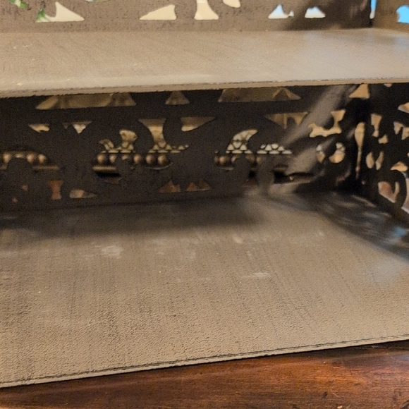 Elegant Brown Metal Wall Decor - Picture 4 of 6